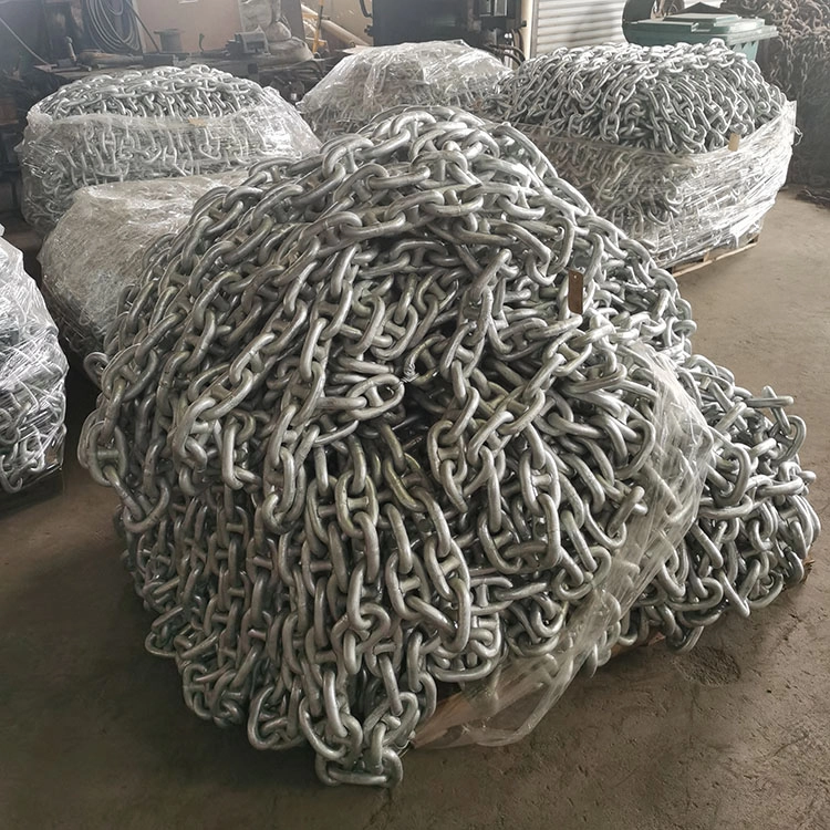 How Do Stud Link Anchor Chains Differ From Other Types of Anchor Chains?